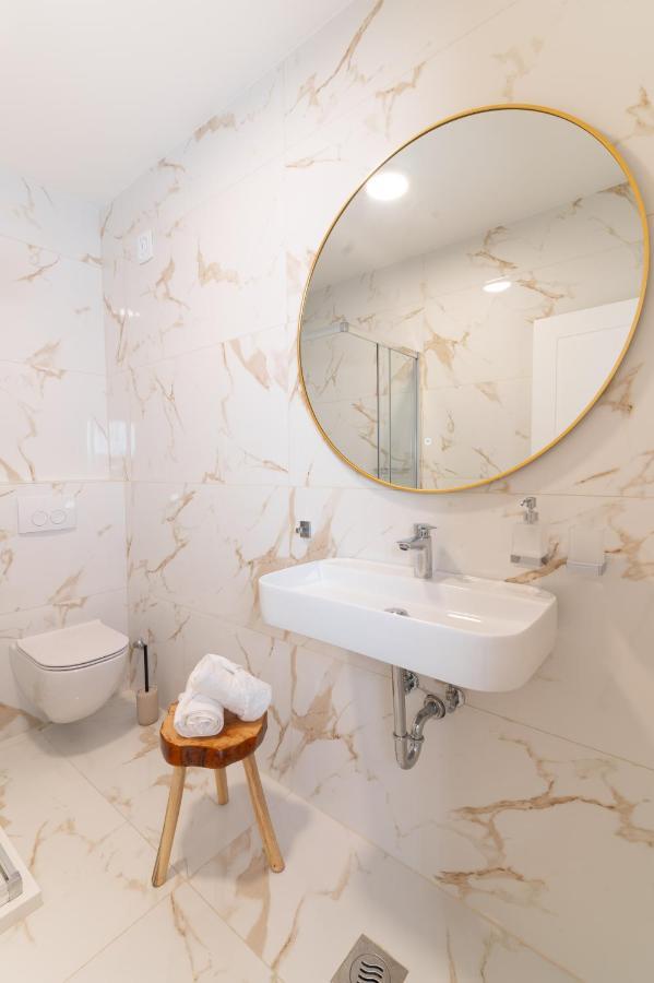 Luxury Rooms Volat Old Town ザダル エクステリア 写真