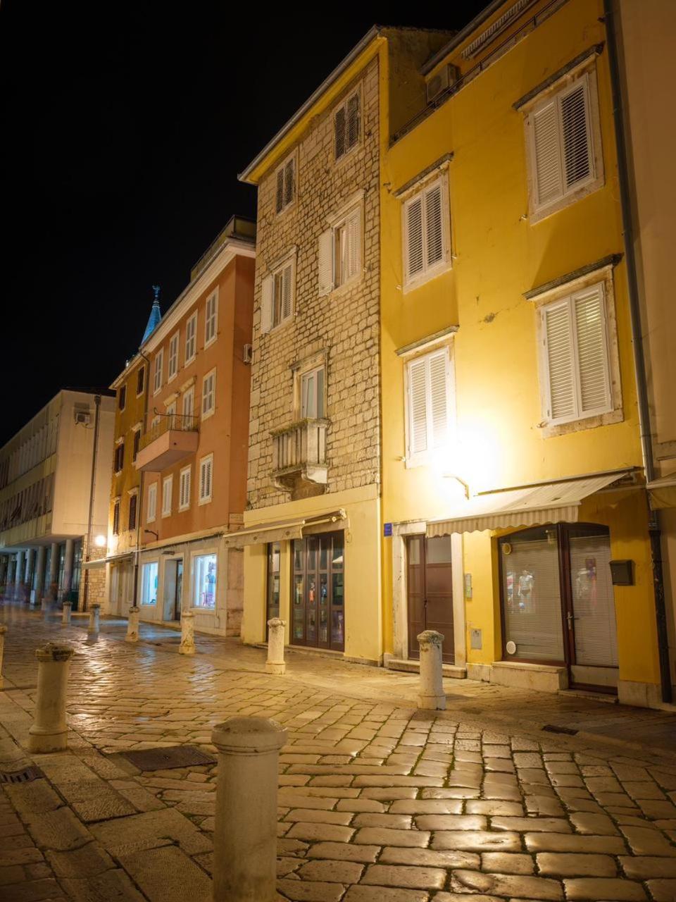 Luxury Rooms Volat Old Town ザダル エクステリア 写真