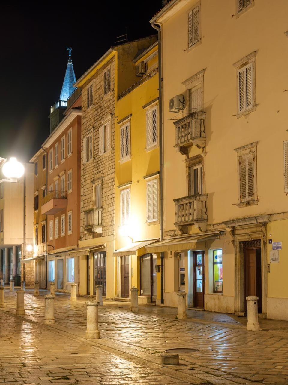 Luxury Rooms Volat Old Town ザダル エクステリア 写真